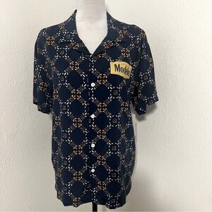 Modelo Beer Men’s Button Up Small Short Sleeve Shirt Graphic Print Casual NWT